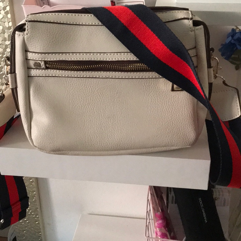 Target crossbody